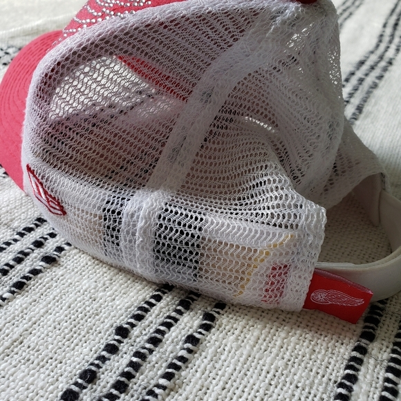 NFL Red Wings Bejeweled Hat - Picture 5 of 6